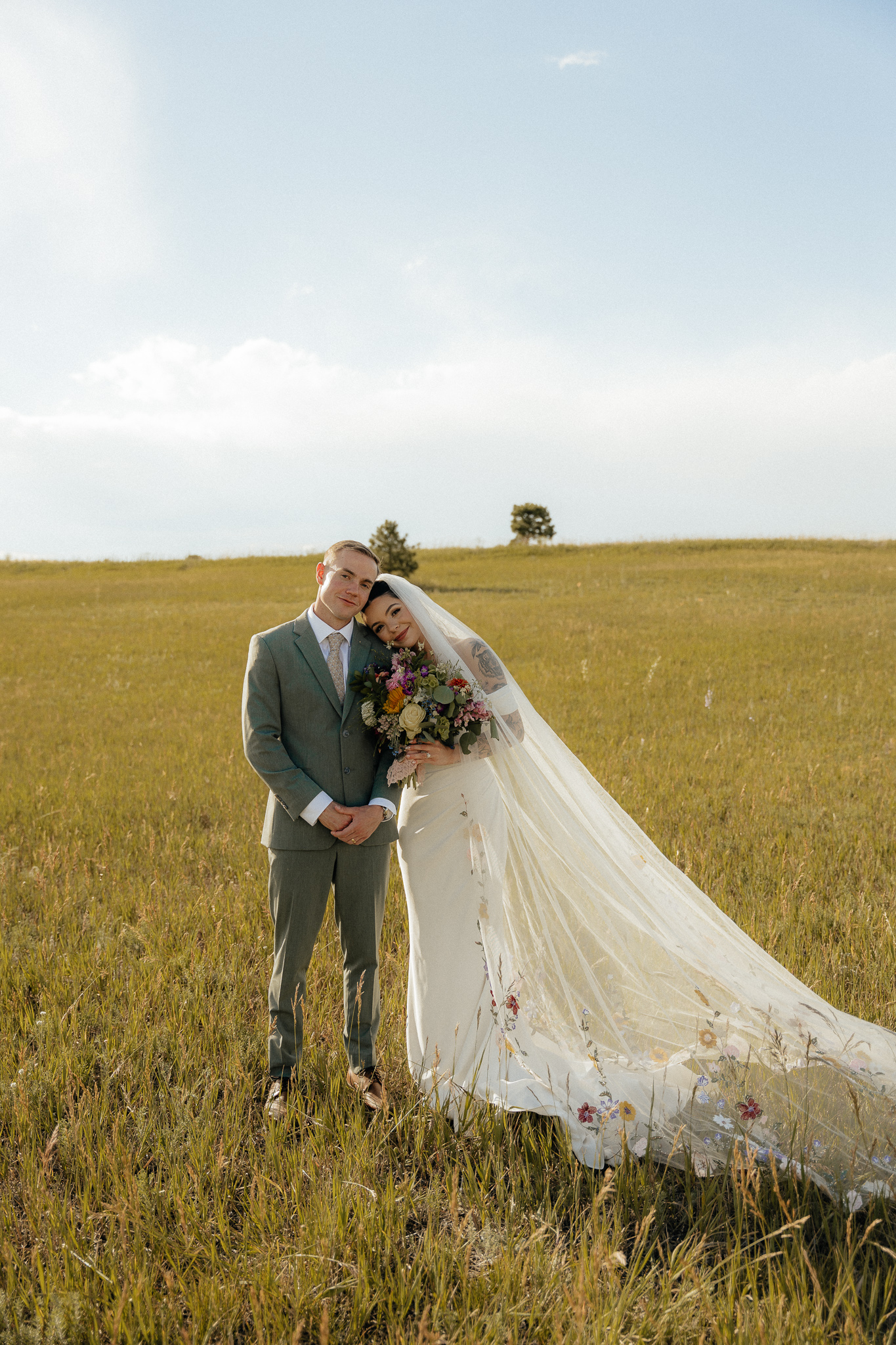 colorado wedding photographer, denver wedding photographer, true to color wedding photographer, airbnb wedding, destination wedding photographer