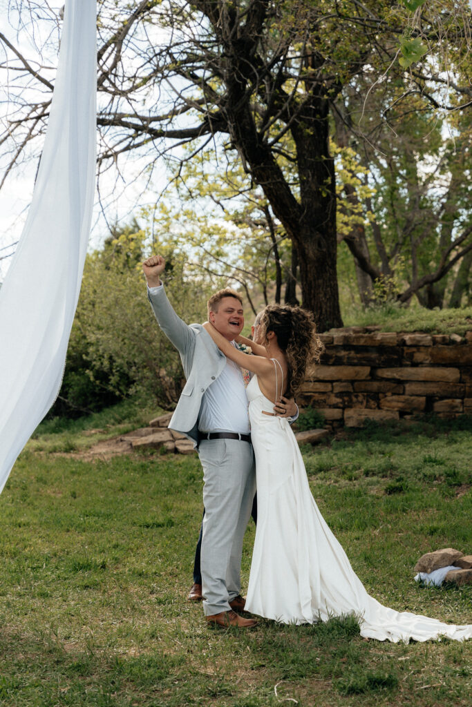 colorado photographer for summer weddings in the mountains