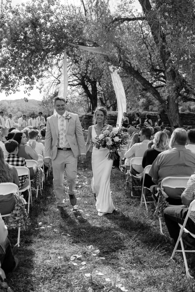 colorado photographer for summer weddings in the mountains