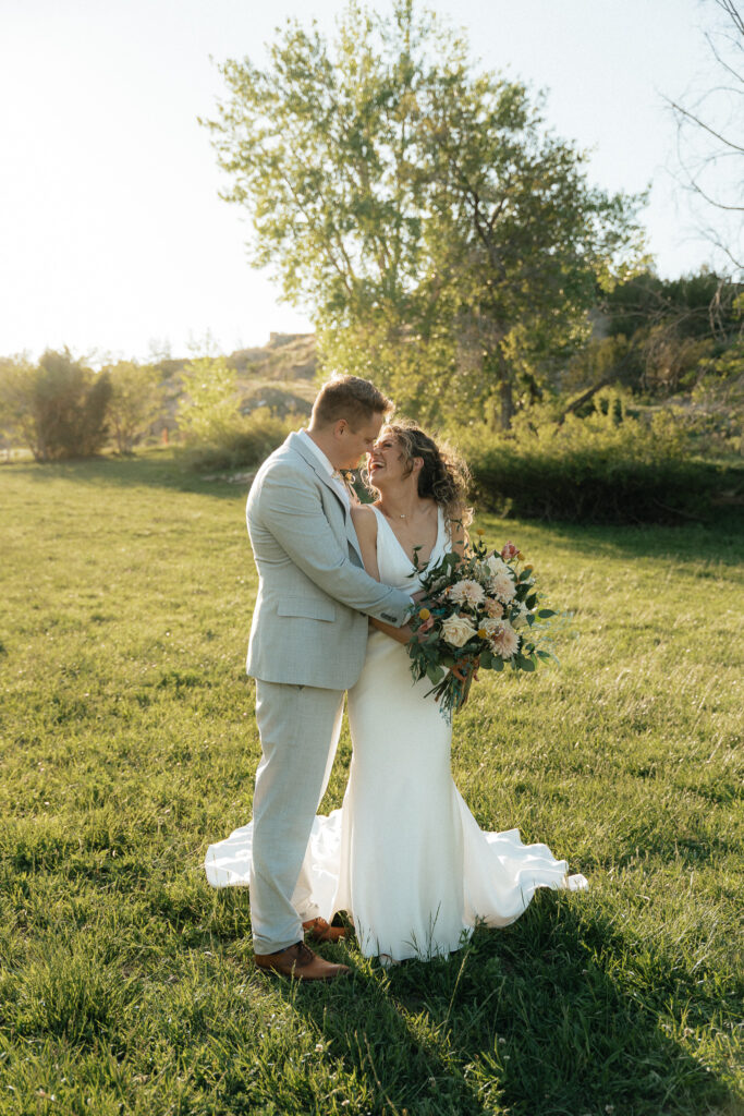 golden hour portraits in summer wedding